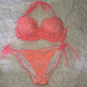 Victoria’s Secret bikini
